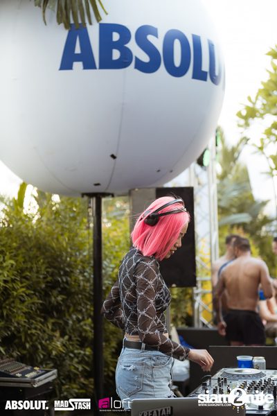 Splash Pool Party at SPLASH at Aloft — photo 2