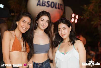 Splash Pool Party at SPLASH at Aloft — photo 93