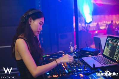 I'm Single So What! at W Bangkok — photo 18
