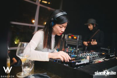 I'm Single So What! at W Bangkok — photo 97