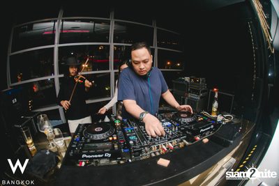 I'm Single So What! at W Bangkok — photo 111