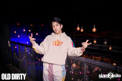Snowy Weizen presents O-Pavee at Old Dirty (Album 1) — photo 104