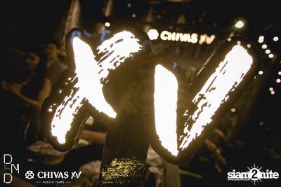 DND V DAY w/ The TOYS x Klear at DND — photo 6