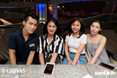 Valentine's Day w/ Jetset'er at Maldives Bar Mengjai — photo 46