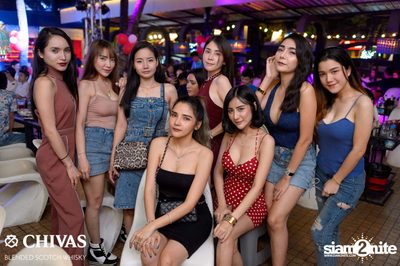 Valentine's Day w/ Jetset'er at Maldives Bar Mengjai — photo 56