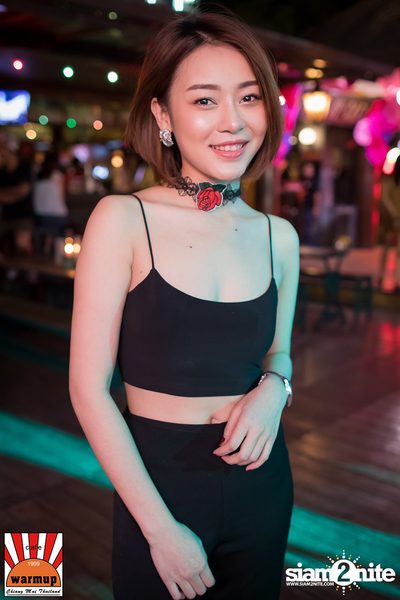 Valentines Day w/ Season Five ที่ Warmup Cafe Chiangmai — photo 11
