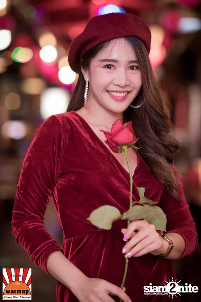 Valentines Day w/ Season Five ที่ Warmup Cafe Chiangmai — photo 15