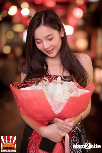 Valentines Day w/ Season Five ที่ Warmup Cafe Chiangmai — photo 22