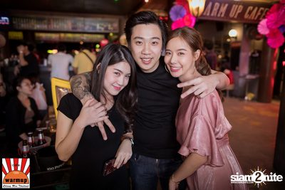 Valentines Day w/ Season Five ที่ Warmup Cafe Chiangmai — photo 43