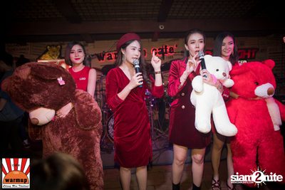 Valentines Day w/ Season Five ที่ Warmup Cafe Chiangmai — photo 50