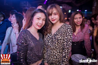 Valentines Day w/ Season Five ที่ Warmup Cafe Chiangmai — photo 56
