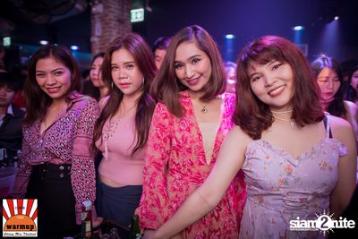 Valentines Day w/ Season Five ที่ Warmup Cafe Chiangmai — photo 57