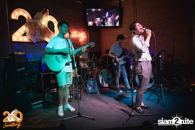 The TOYS at 20Something Bar — photo 7