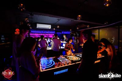 FatCat นำเสนอ Hip Hop Smash ที่ อะตอมมิก เบียร์ปอง — photo 112