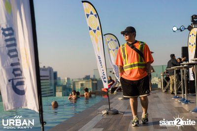 Urban Pool Party The Reunion ที่ เรดสแควร์ รูฟท็อป บาร์ — photo 32