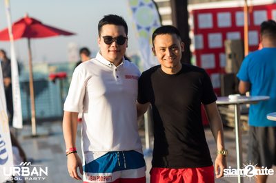 Urban Pool Party The Reunion ที่ เรดสแควร์ รูฟท็อป บาร์ — photo 62