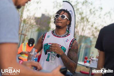 Urban Pool Party The Reunion ที่ เรดสแควร์ รูฟท็อป บาร์ — photo 86
