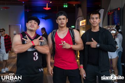 Urban Pool Party The Reunion ที่ เรดสแควร์ รูฟท็อป บาร์ — photo 90
