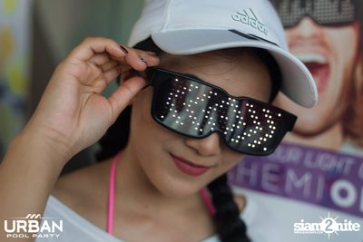 Urban Pool Party The Reunion ที่ เรดสแควร์ รูฟท็อป บาร์ — photo 91