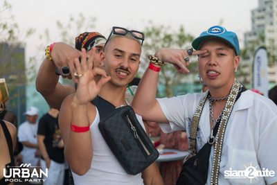 Urban Pool Party The Reunion ที่ เรดสแควร์ รูฟท็อป บาร์ — photo 101