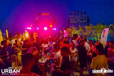 Urban Pool Party The Reunion ที่ เรดสแควร์ รูฟท็อป บาร์ — photo 124