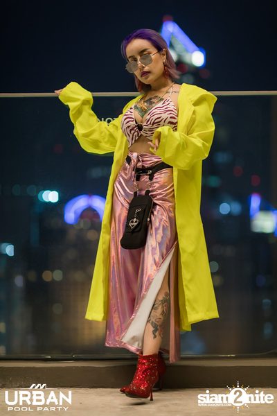Urban Pool Party The Reunion ที่ เรดสแควร์ รูฟท็อป บาร์ — photo 145