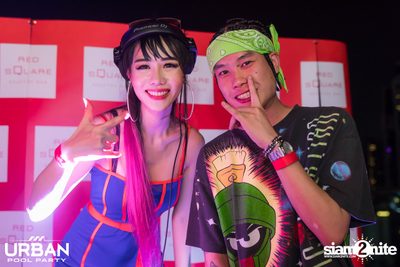 Urban Pool Party The Reunion ที่ เรดสแควร์ รูฟท็อป บาร์ — photo 160