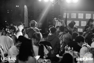 Urban Pool Party The Reunion ที่ เรดสแควร์ รูฟท็อป บาร์ — photo 204