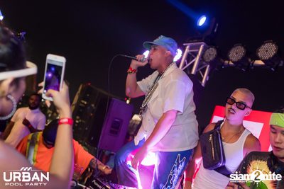 Urban Pool Party The Reunion ที่ เรดสแควร์ รูฟท็อป บาร์ — photo 228