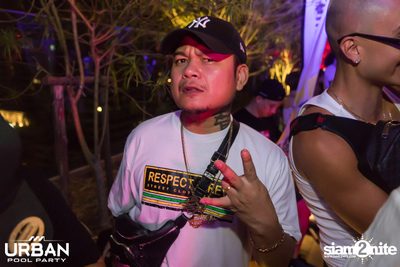 Urban Pool Party The Reunion ที่ เรดสแควร์ รูฟท็อป บาร์ — photo 237