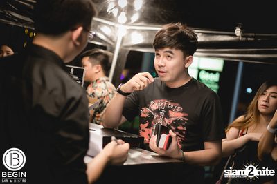 Polycat Live ที่ บีกิน บาร์ — photo 4