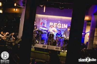 Polycat Live ที่ บีกิน บาร์ — photo 10
