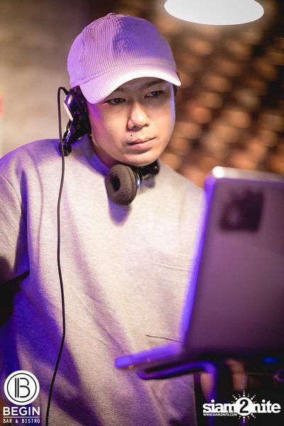 Polycat Live ที่ บีกิน บาร์ — photo 47