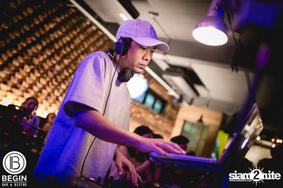 Polycat Live ที่ บีกิน บาร์ — photo 50