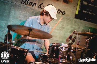 Polycat Live ที่ บีกิน บาร์ — photo 235