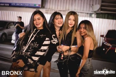 Gavin D x Og-anic x Lazyloxy ที่ บรองซ์ — photo 13