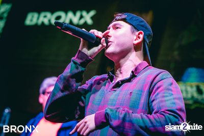 Gavin D x Og-anic x Lazyloxy ที่ บรองซ์ — photo 54