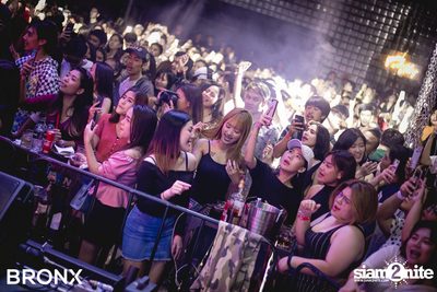 Gavin D x Og-anic x Lazyloxy ที่ บรองซ์ — photo 60