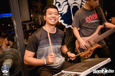 Friday Night at Ainu Bar — photo 42