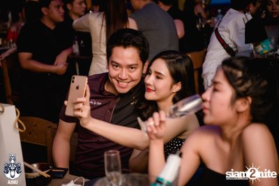 Friday Night at Ainu Bar — photo 49