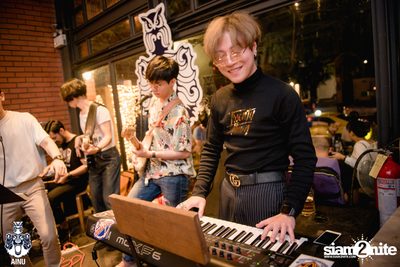 Friday Night at Ainu Bar — photo 110