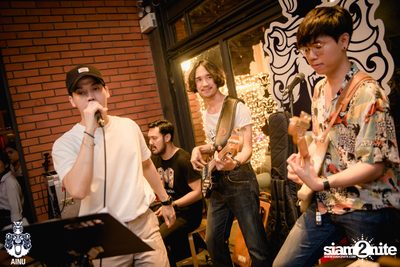 Friday Night at Ainu Bar — photo 113