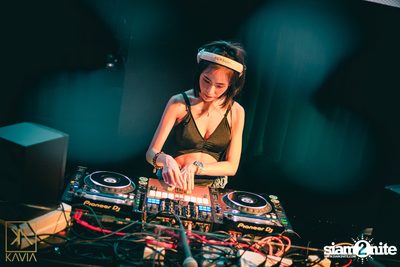 Monday Night at Kavia Club — photo 62