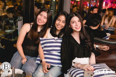 Phum Viphurit ที่ บีกิน บาร์ — photo 39