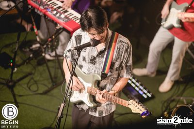 Phum Viphurit ที่ บีกิน บาร์ — photo 88