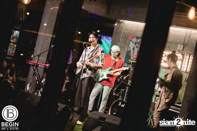 Phum Viphurit ที่ บีกิน บาร์ — photo 91