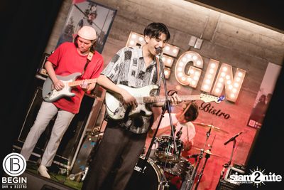 Phum Viphurit ที่ บีกิน บาร์ — photo 93
