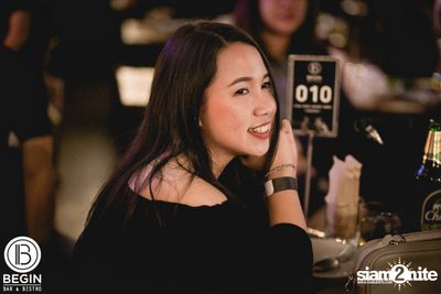 Phum Viphurit ที่ บีกิน บาร์ — photo 110