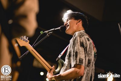 Phum Viphurit ที่ บีกิน บาร์ — photo 112