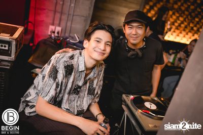 Phum Viphurit ที่ บีกิน บาร์ — photo 115